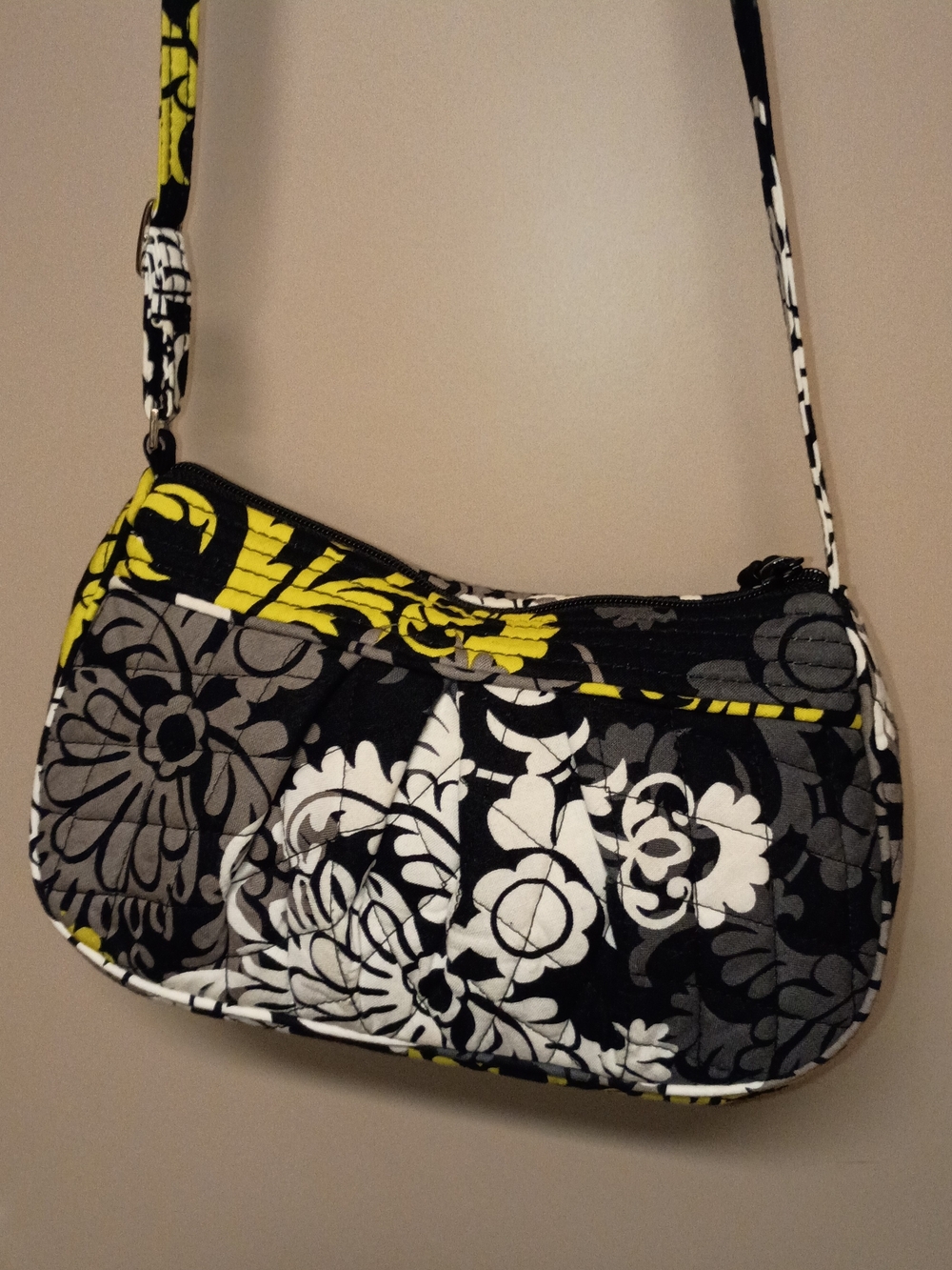 Vera Bradley Retired Baroque Frannie Quilted Crossbody